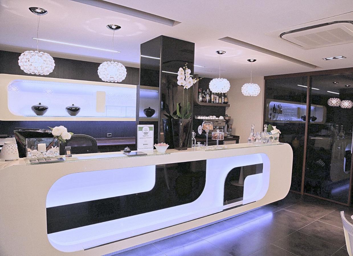 Hotel Carla Levanto Zewnętrze zdjęcie